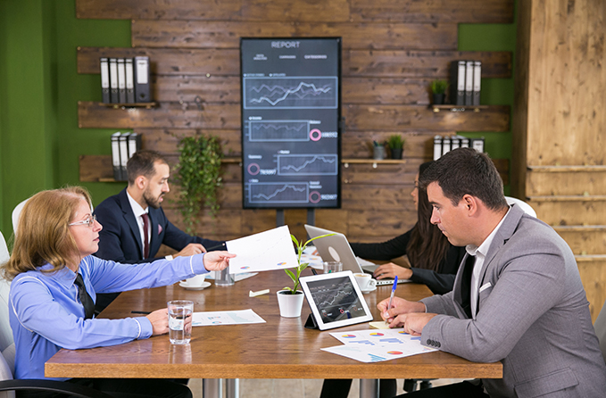 Service Governance for Fund Managers